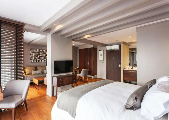 Marine Beach Hotel Pattaya - Sha Plus